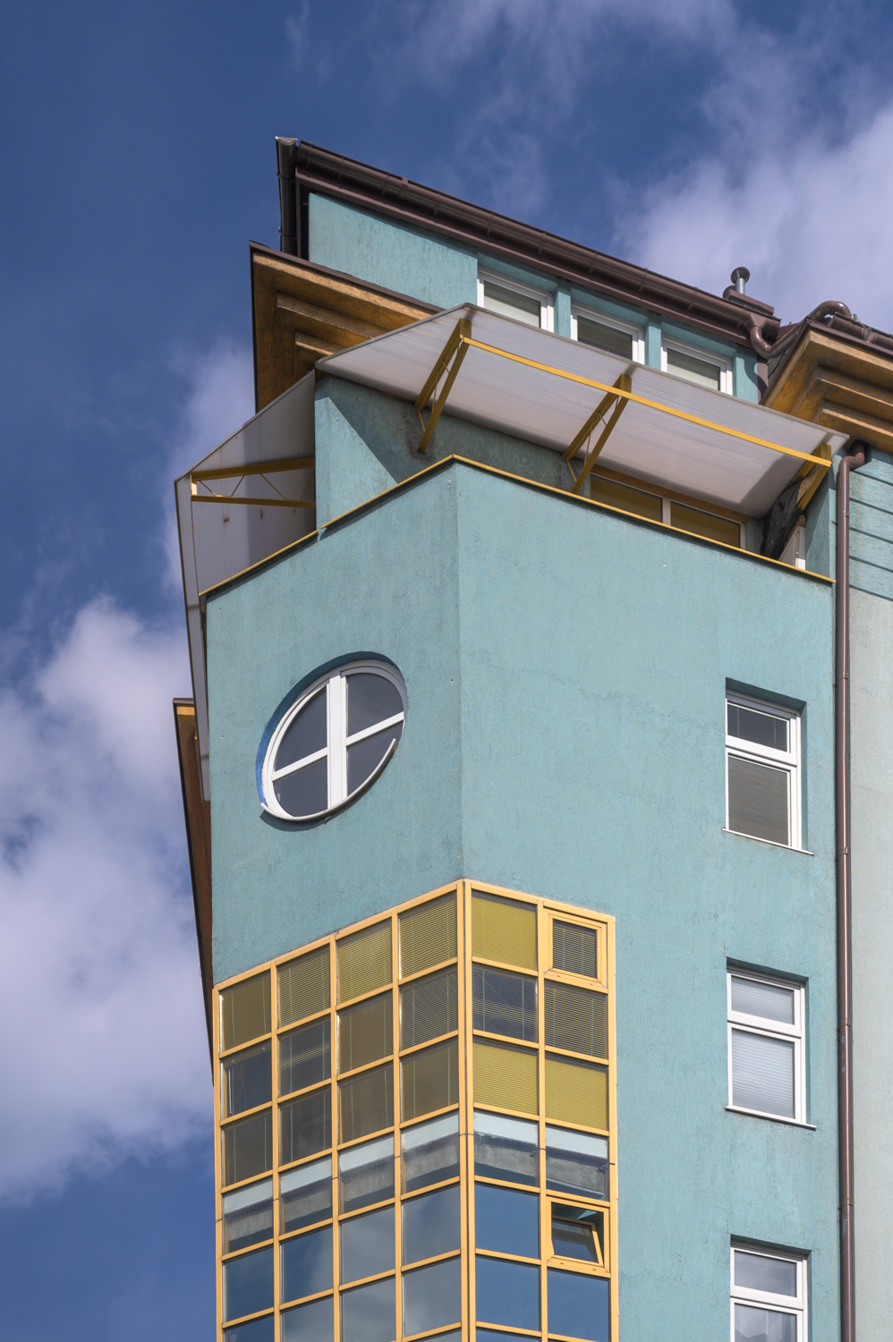 Zdjęcie architektury budynku Budynek mieszkalno-usługowy